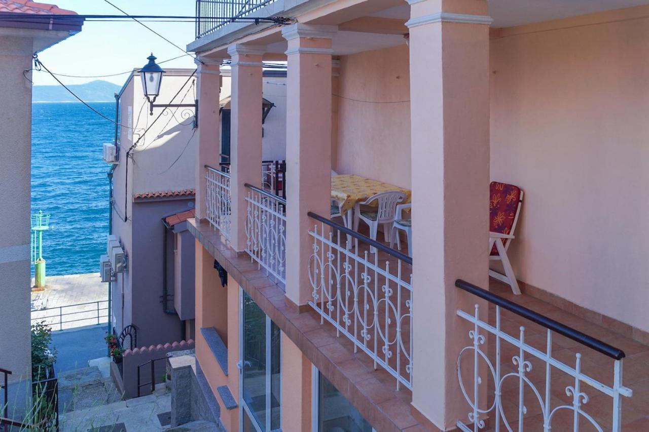 Apartman Grzin Mošćenička Draga Exteriör bild