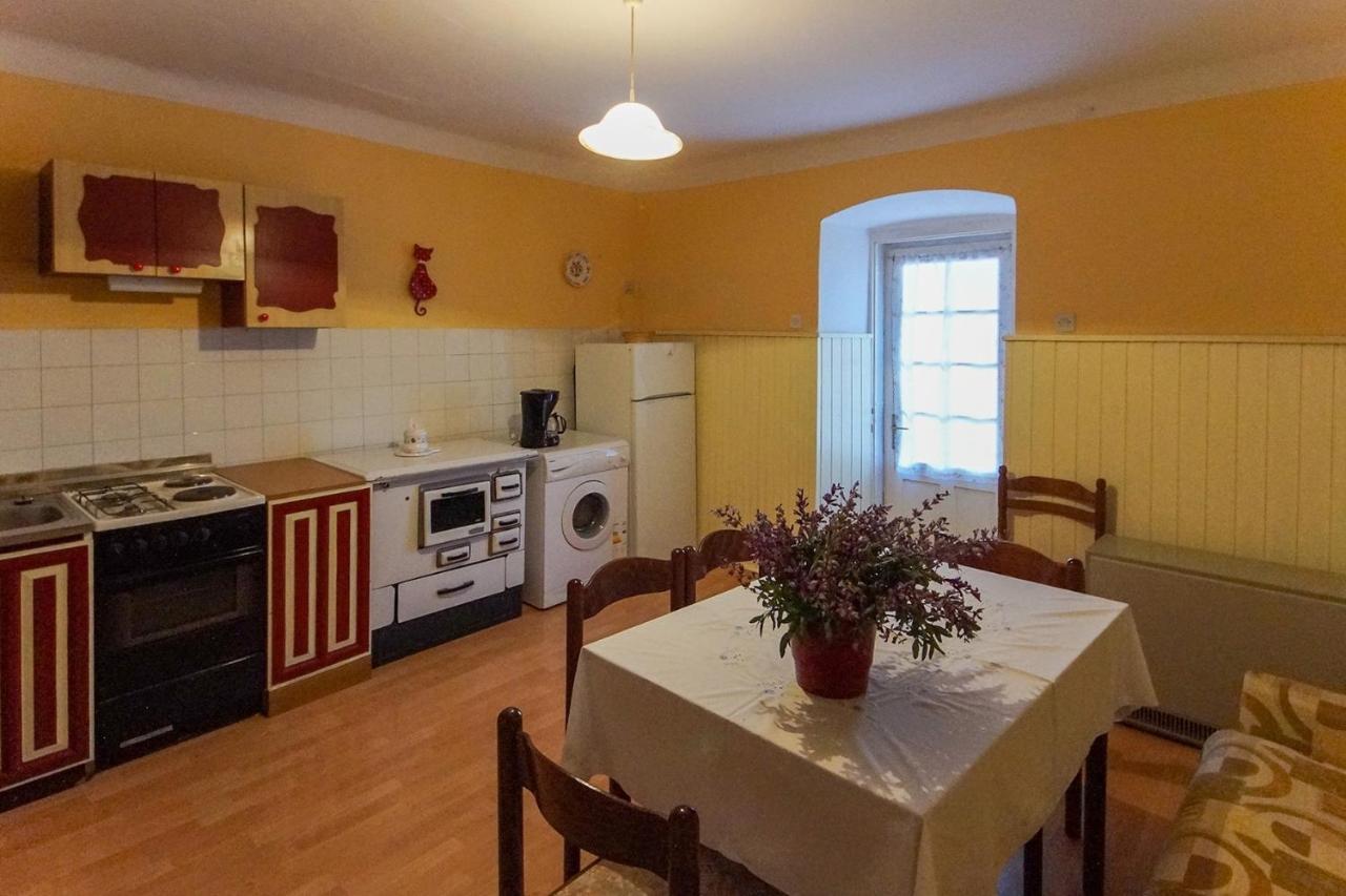 Apartman Grzin Mošćenička Draga Exteriör bild